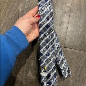 Stylish Checkered Tie in Blue and Gray